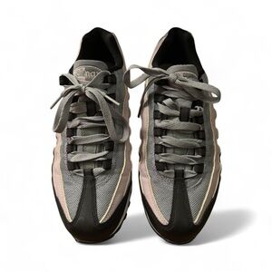 Women Nike Air Max 95 Size 8